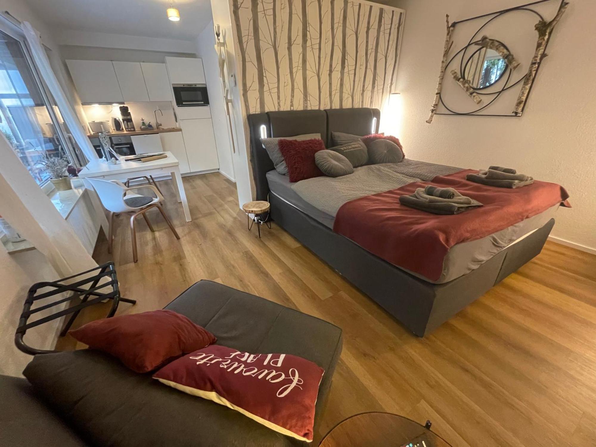 Rosmarin - Kuschelige Fewo - Romantik & Entspannung Im Whirlpool Auf Privater Terrasse, Ruhe & Hund Willkommen - By Ferienwohnenamsee - Uberlingen Extérieur photo